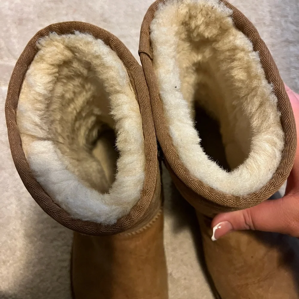 uggs - Picture 6 of 6